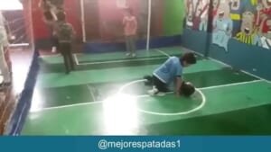 サッカー